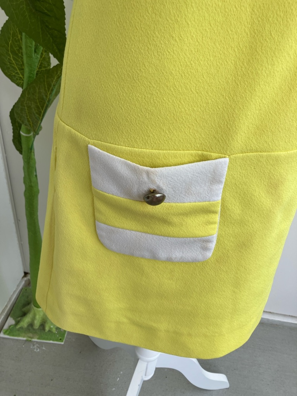 Vintage 60s Mod Bright Yellow White Stripe Knee Length Boxy Sleeveless Dress - Picture 4 of 14